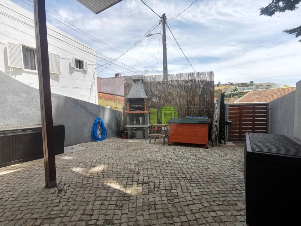 Moradia T3 para Venda em Santo Antão e São Julião do Tojal Foto 12