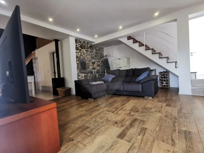 Moradia T3 para Venda em Santo Antão e São Julião do Tojal Foto 1