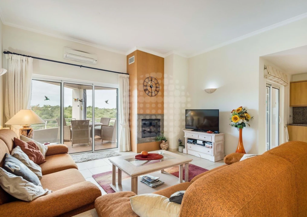 Apartamento T2 para Venda em Lagoa e Carvoeiro Foto 3