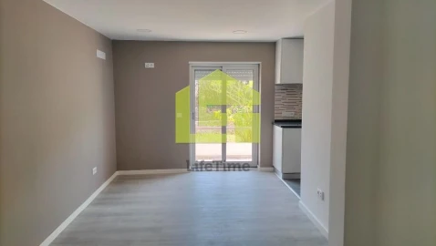 Apartamento T2 para Venda em Eiras e São Paulo de Frades