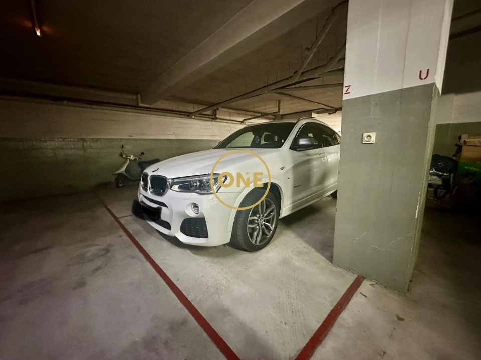 Garagem para Venda em Paranhos Foto 3