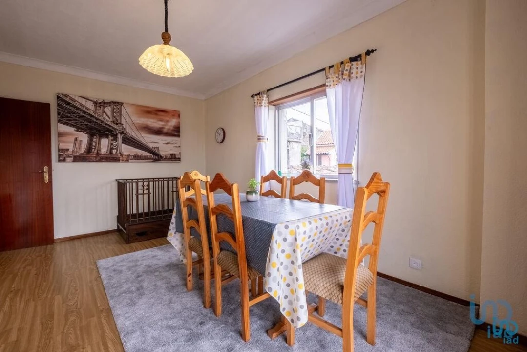 Moradia T4 para Venda em Cativelos Foto 12