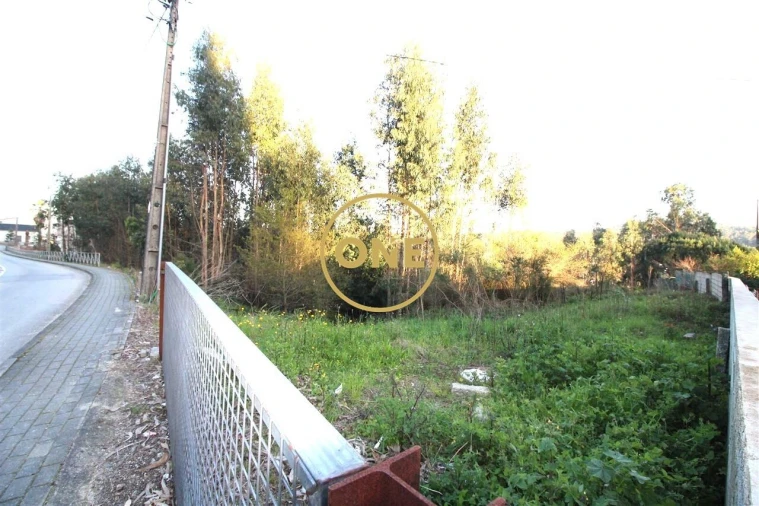 Terreno para Venda em Ruilhe Foto 2