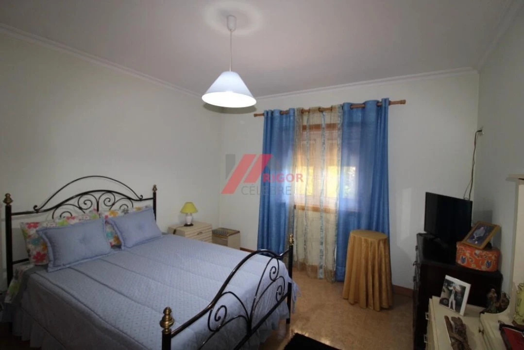 Moradia T4 para Venda em Fornelos e Queijada Foto 23