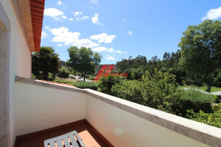 Moradia T4 para Venda em Fornelos e Queijada Foto 37