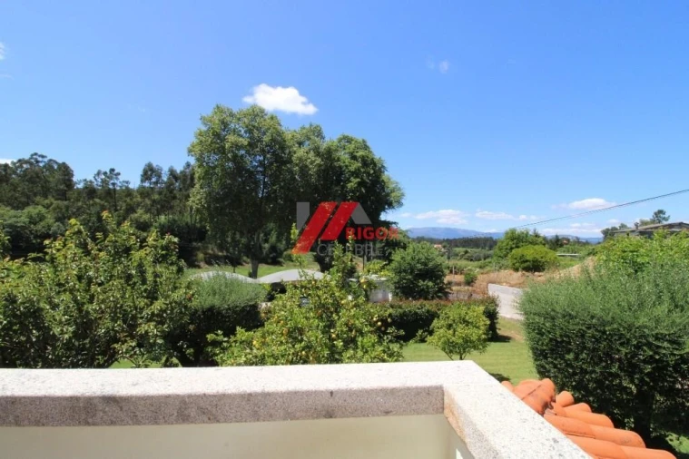 Moradia T4 para Venda em Fornelos e Queijada Foto 38