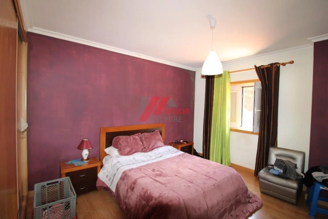 Moradia T4 para Venda em Fornelos e Queijada Foto 31