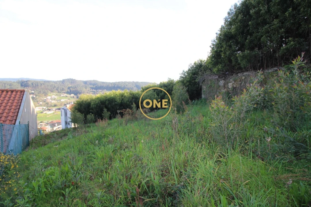 Terreno para Venda em Ruilhe Foto 2