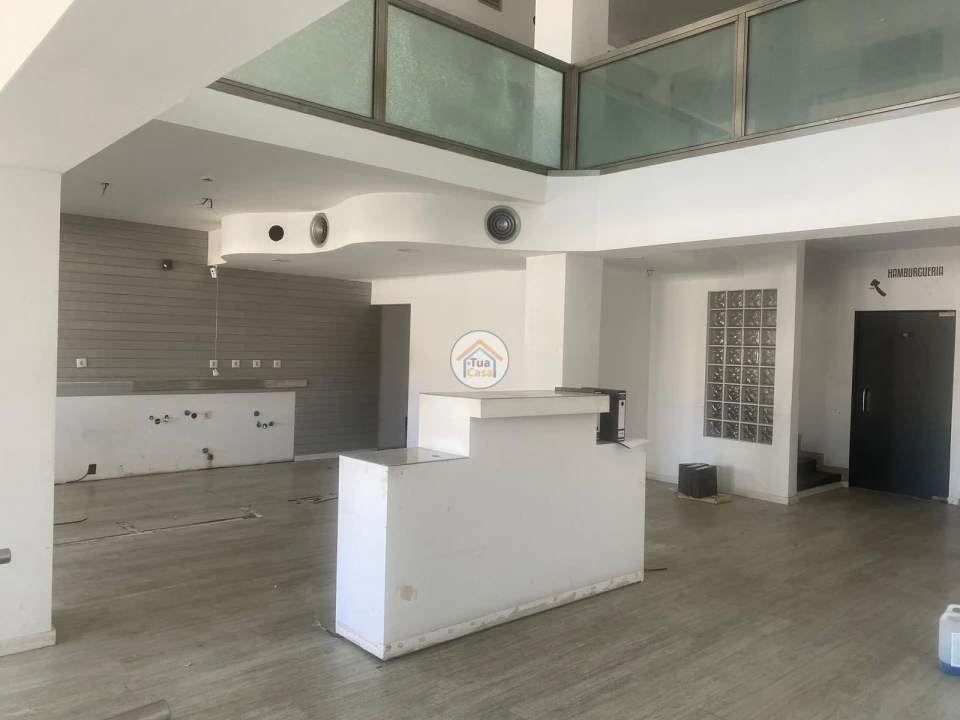 Prédio para Venda em Santo Antonio dos Olivais Foto 1