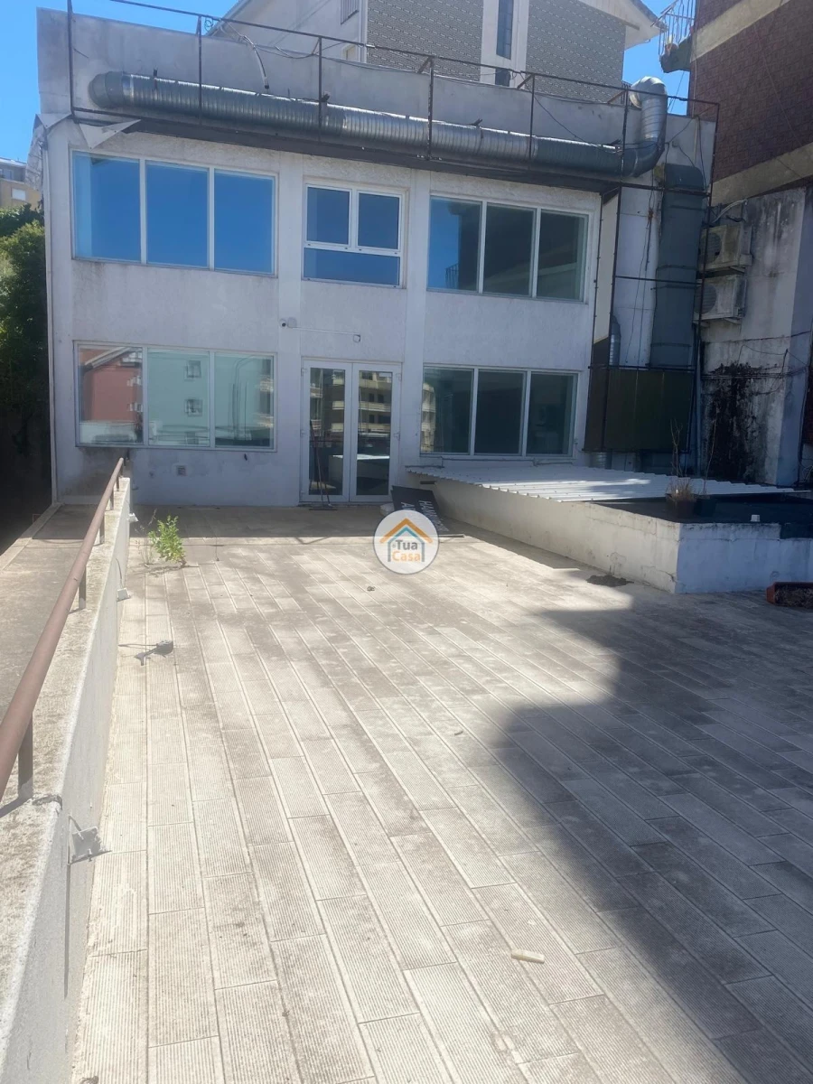 Prédio para Venda em Santo Antonio dos Olivais Foto 5