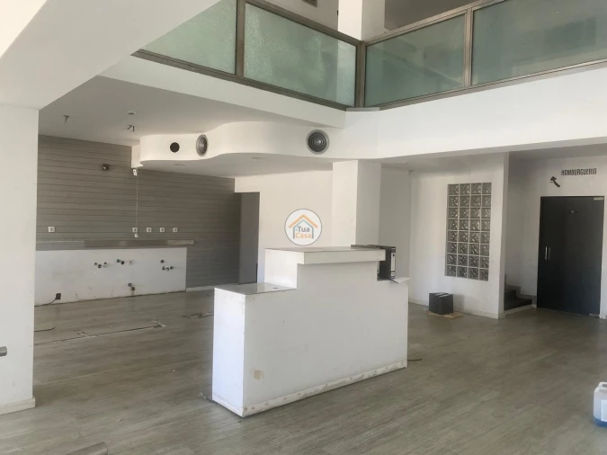 Prédio para Venda em Santo Antonio dos Olivais