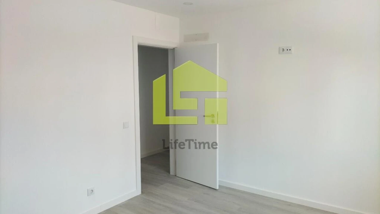 Apartamento T2 para Venda em Eiras e São Paulo de Frades Foto 11