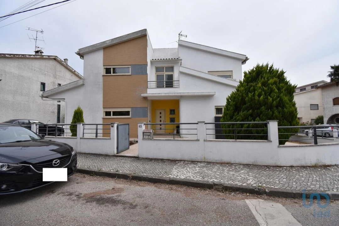 Moradia T4 para Venda em Avelar Foto 2