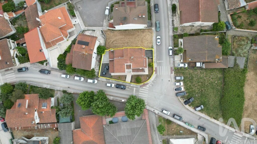 Moradia T4 para Venda em Avelar Foto 30