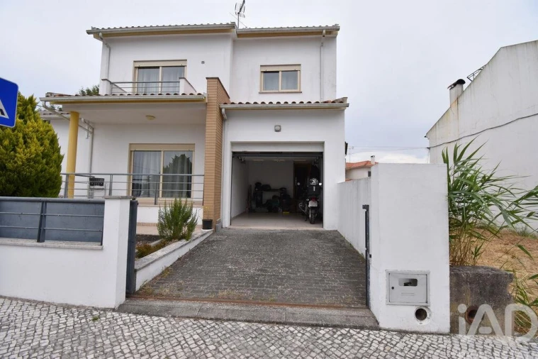 Moradia T4 para Venda em Avelar Foto 27