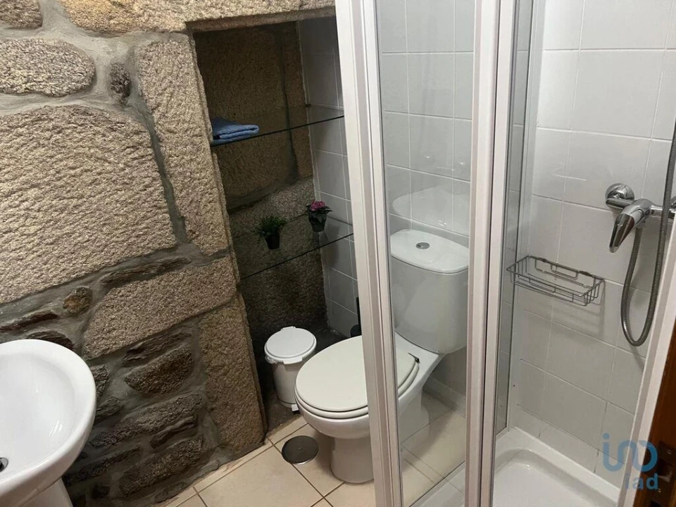 Moradia T4 para Venda em Carvalhais e Candal Foto 9