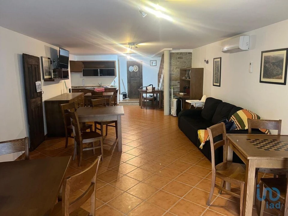 Moradia T4 para Venda em Carvalhais e Candal Foto 4