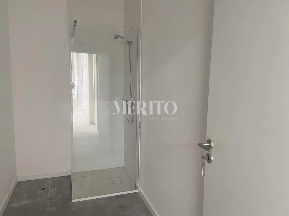 Armazém para Arrendamento em Arnoso (Santa Maria e Santa Eulália) e Sezures Foto 16