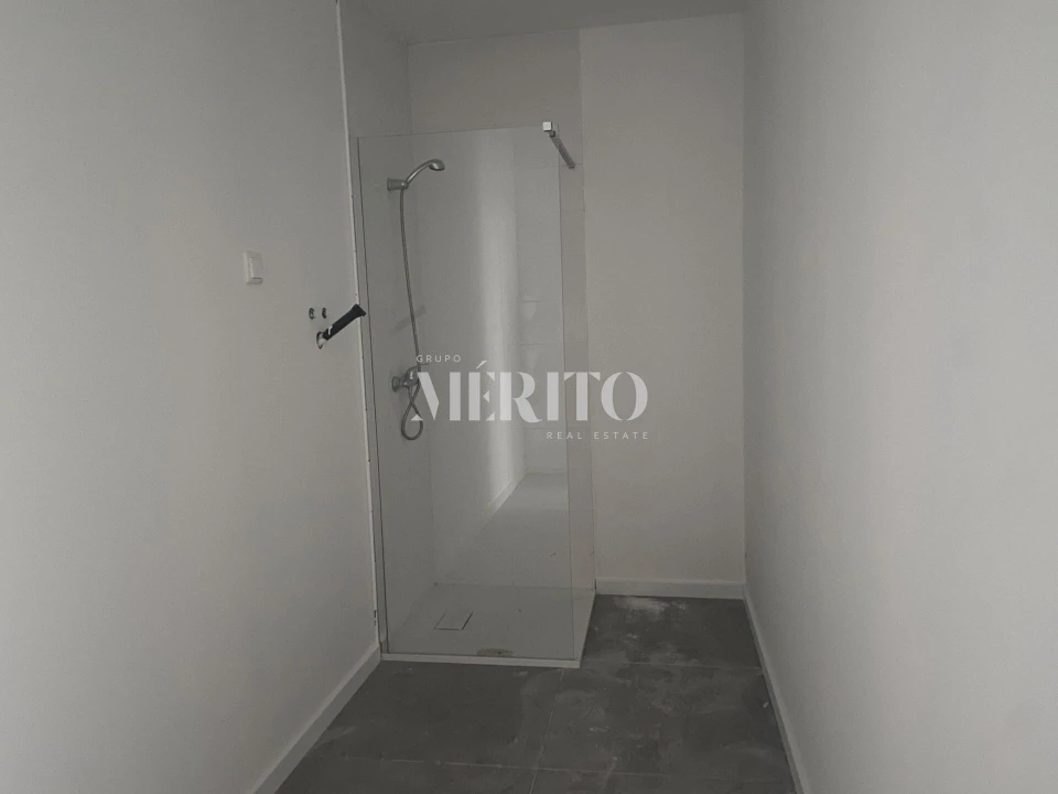 Armazém para Arrendamento em Arnoso (Santa Maria e Santa Eulália) e Sezures Foto 17