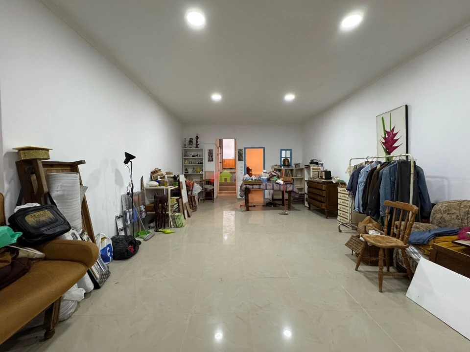 Armazém para Venda em Santa Vitória e Mombeja Foto 14