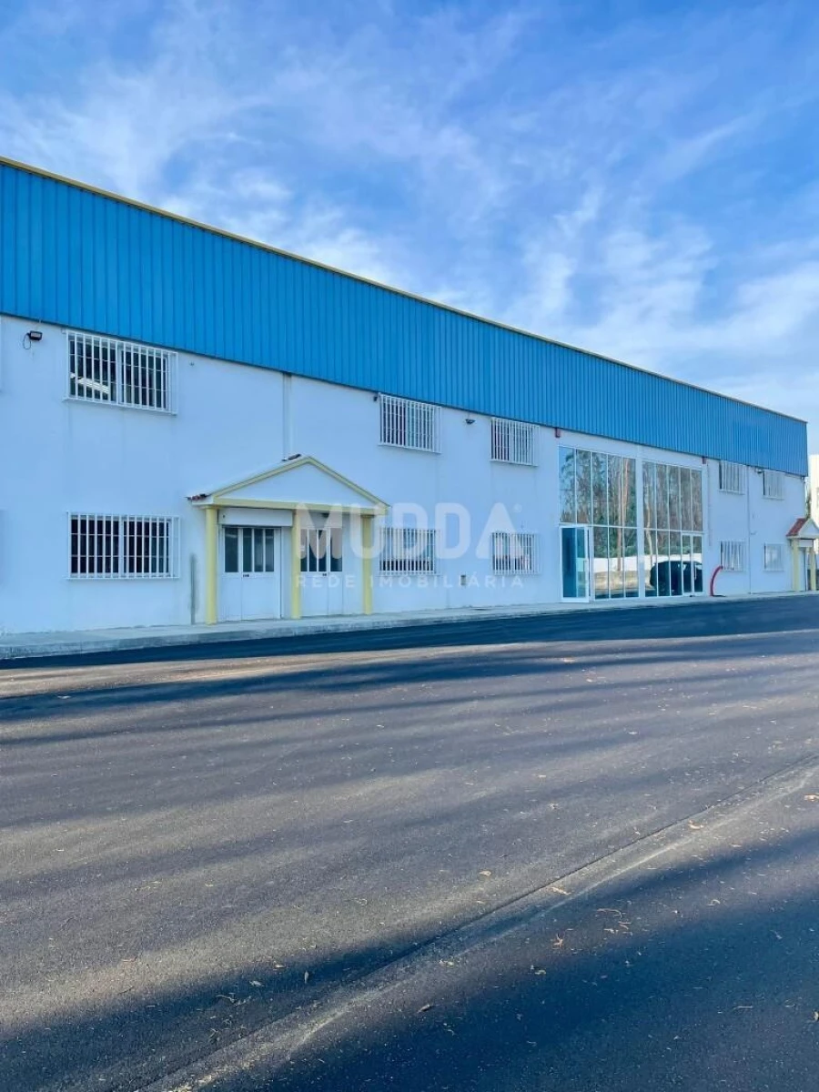 Armazém para Arrendamento em Albergaria-A-Velha e Valmaior