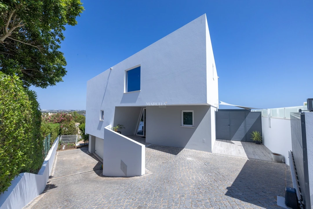 Moradia T4 para Venda em Odiaxere Foto 52