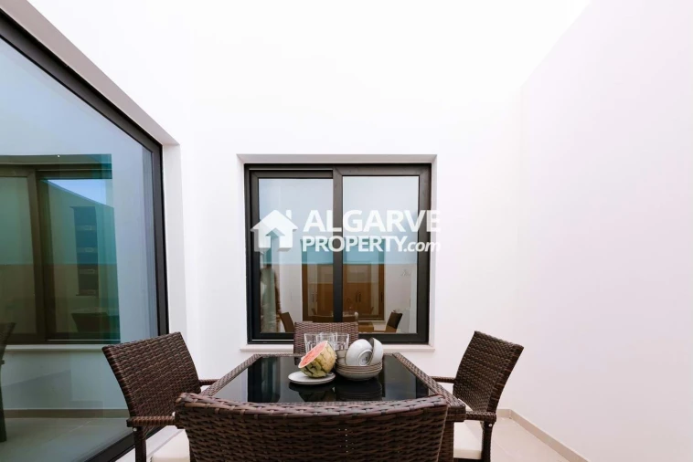 Apartamento T2 para Venda em Faro (Sé e São Pedro) Foto 11