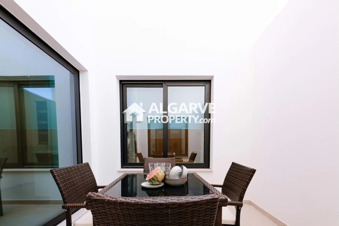 Apartamento T2 para Venda em Faro (Sé e São Pedro) Foto 11