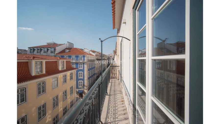 Apartamento T2 para Venda em Santa Maria Maior Foto 7