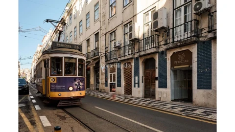 Apartamento T2 para Venda em Santa Maria Maior