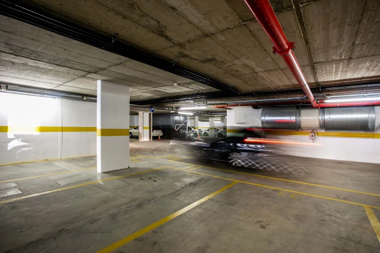 Garagem para Venda em Carnaxide e Queijas Foto 5