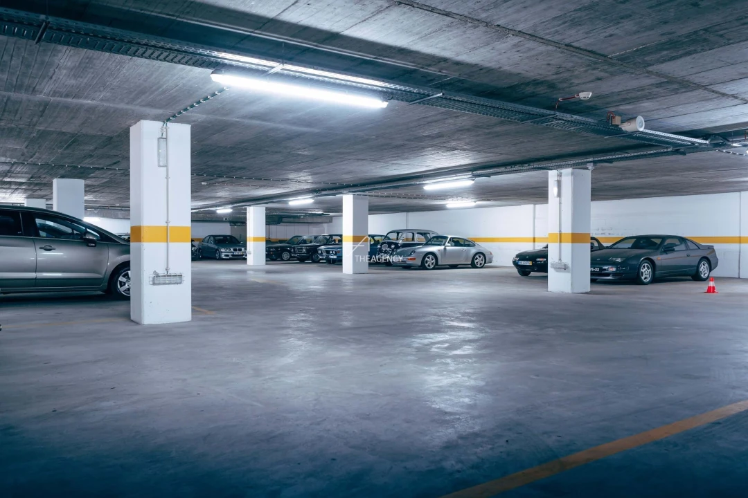 Garagem para Venda em Carnaxide e Queijas Foto 9