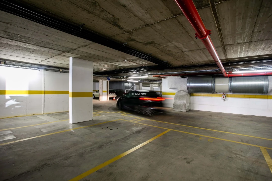 Garagem para Venda em Carnaxide e Queijas Foto 6