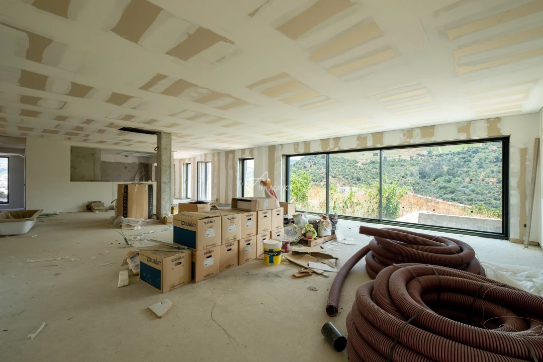 Quinta T6 para Venda em Sabrosa Foto 22