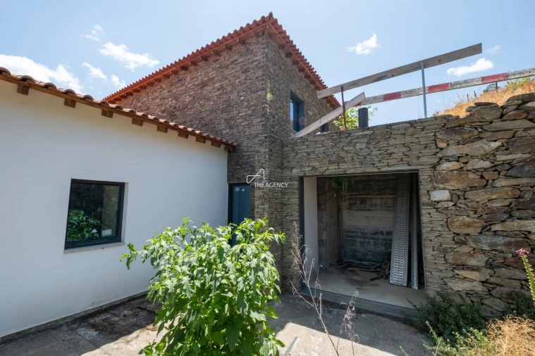 Quinta T6 para Venda em Sabrosa Foto 25