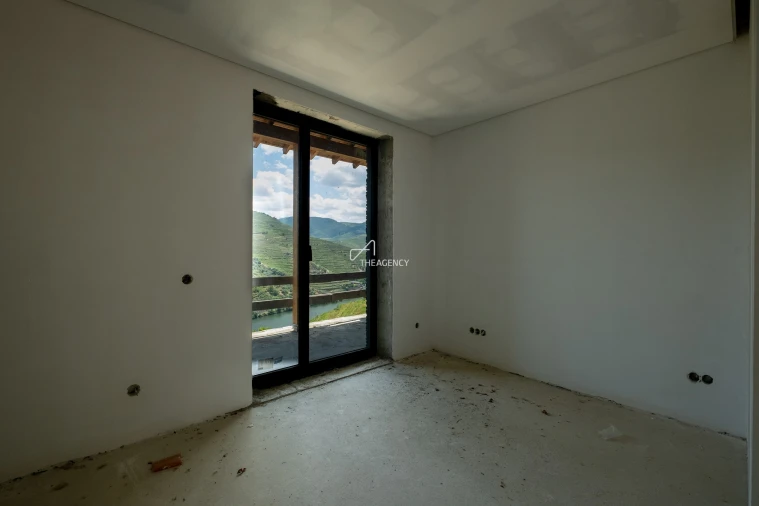 Quinta T6 para Venda em Sabrosa Foto 17