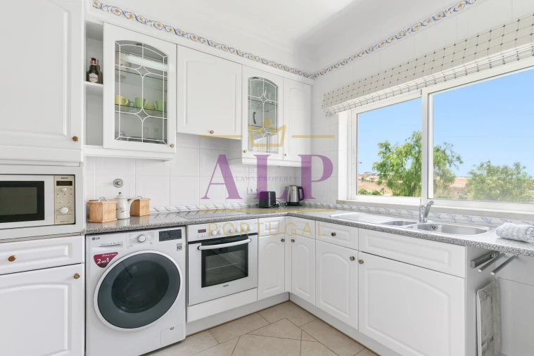 Apartamento T2 para Venda em Lagos (São Sebastião e Santa Maria) Foto 11