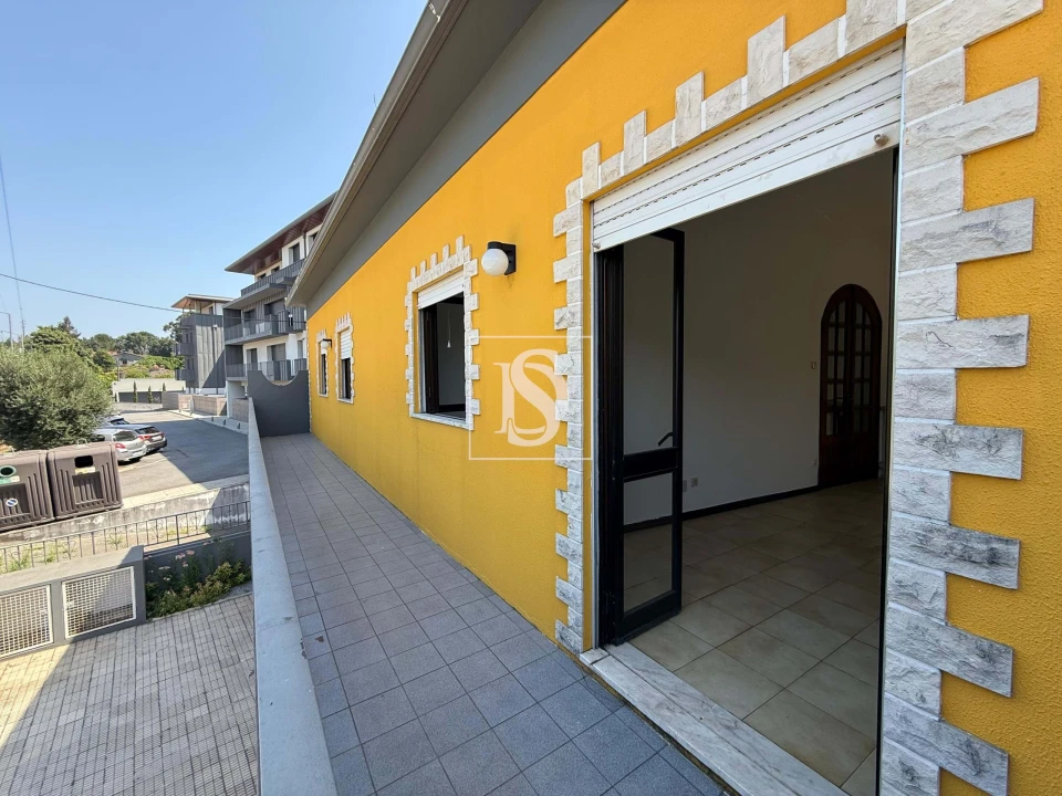 Moradia T6 para Venda em Santo Tirso, Couto (Santa Cristina e São Miguel) e Burgães Foto 15