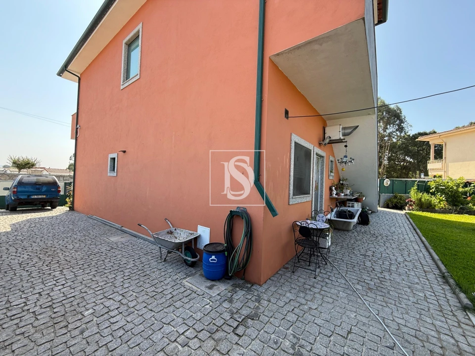 Moradia T3 para Venda em Areias, Sequeirô, Lama e Palmeira Foto 16