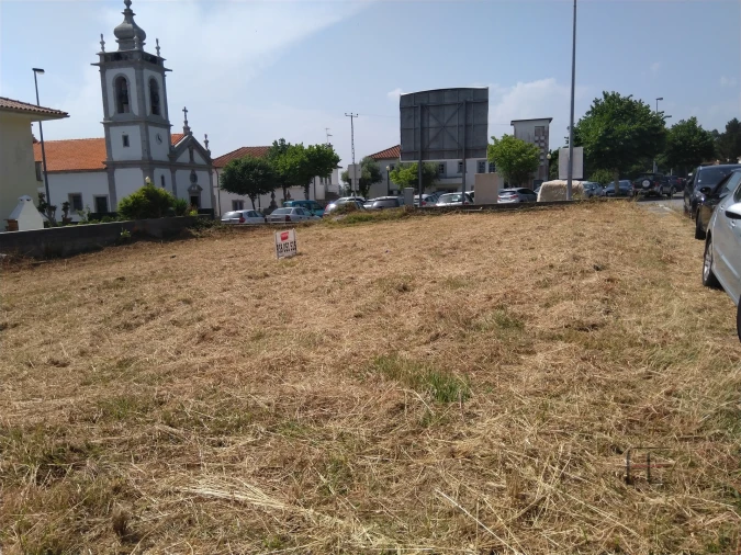 Terreno para Venda em Palmeira de Faro e Curvos Foto 3