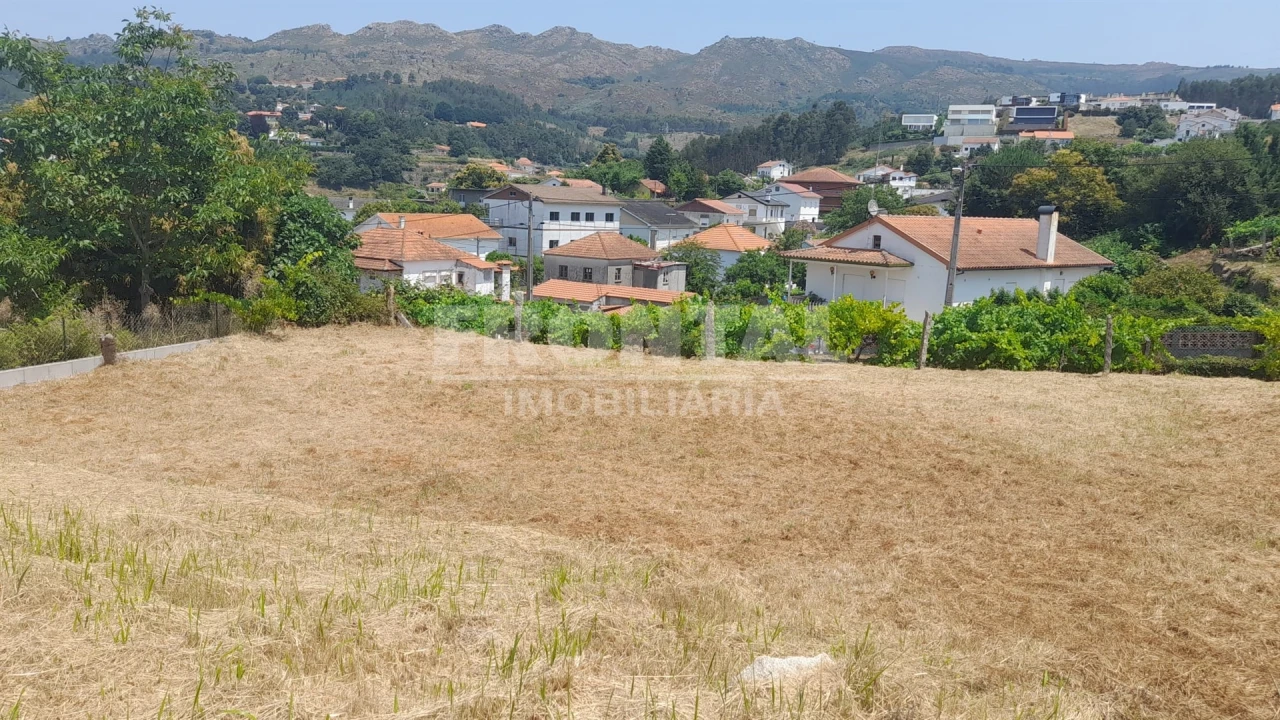 Terreno para Venda em Loivo Foto 7