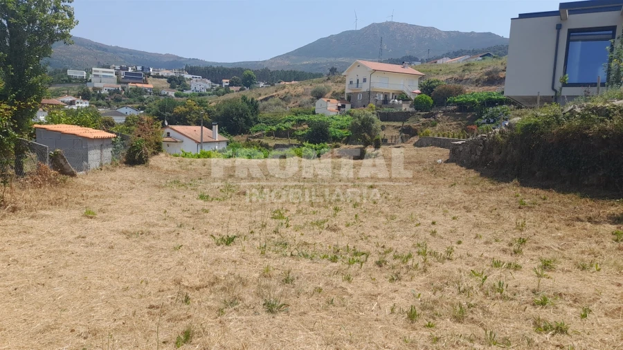 Terreno para Venda em Loivo Foto 6