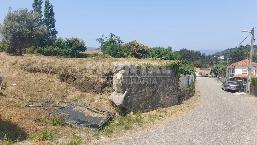 Terreno para Venda em Loivo Foto 3