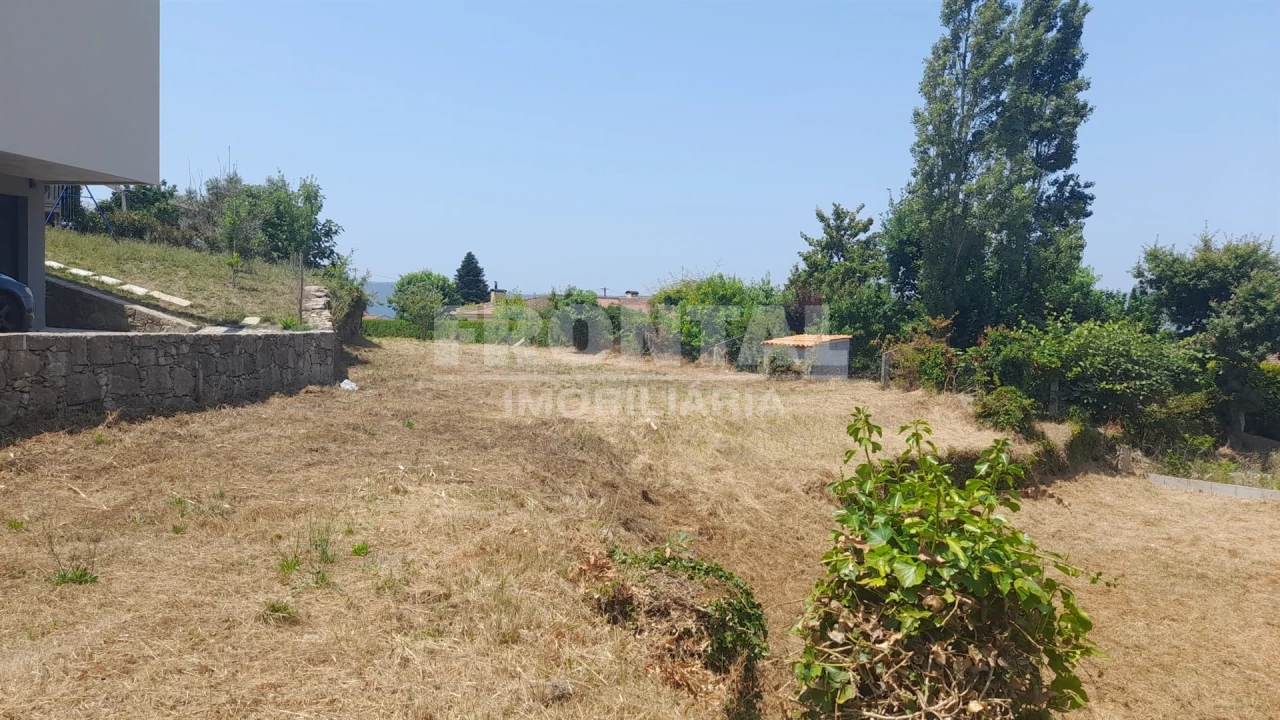 Terreno para Venda em Loivo Foto 12