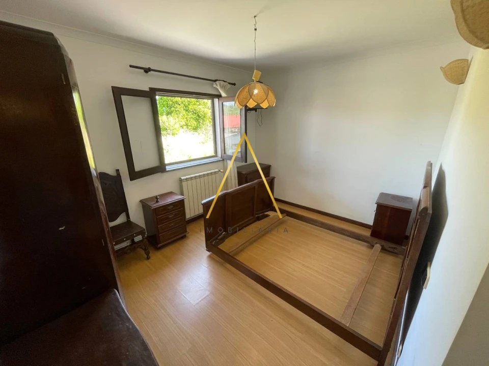 Moradia T3 para Venda em Orgens Foto 7