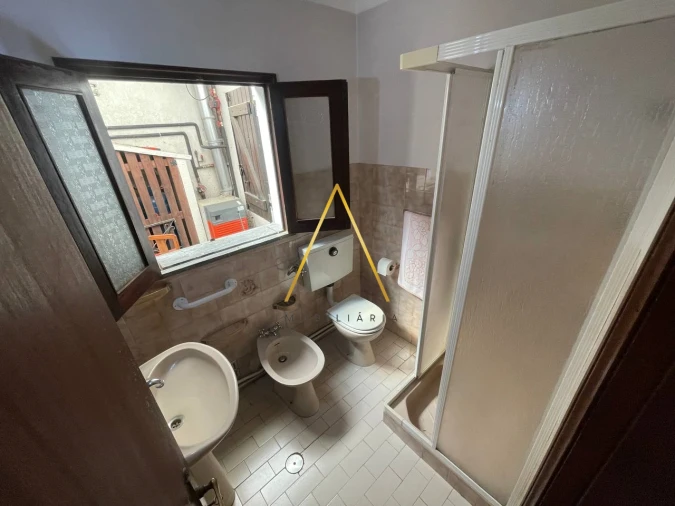 Moradia T3 para Venda em Orgens Foto 4