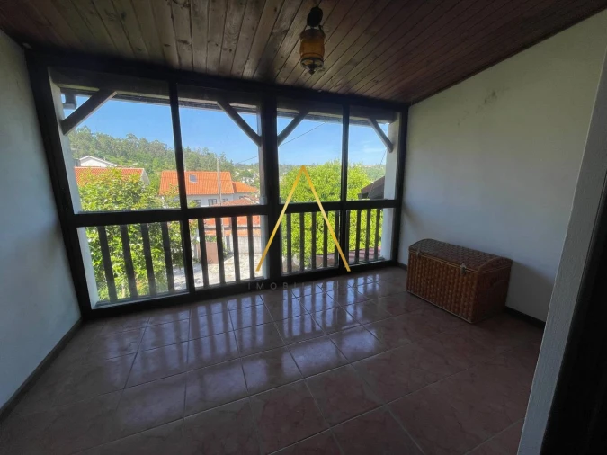 Moradia T3 para Venda em Orgens Foto 11