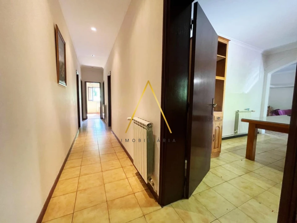 Moradia T3 para Venda em Orgens Foto 9