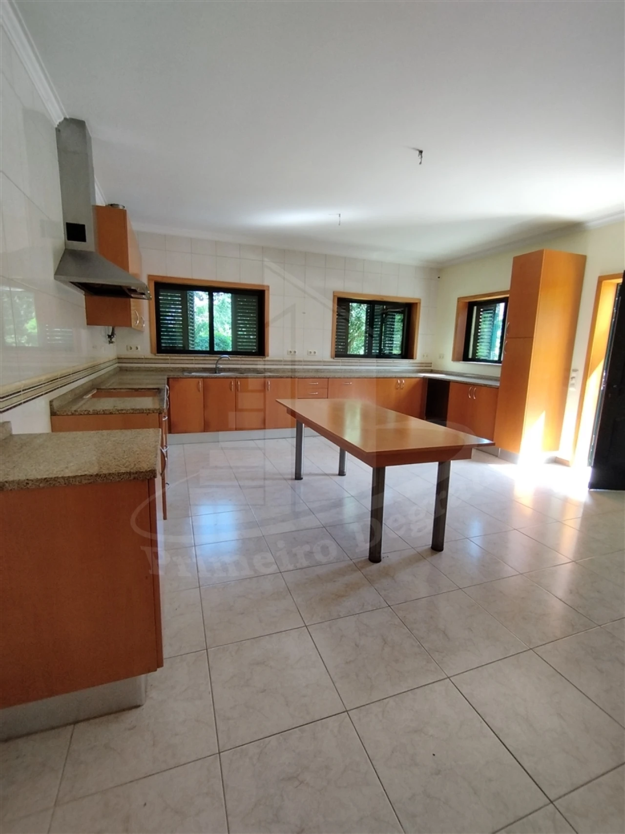 Moradia T4 para Venda em Lago Foto 10