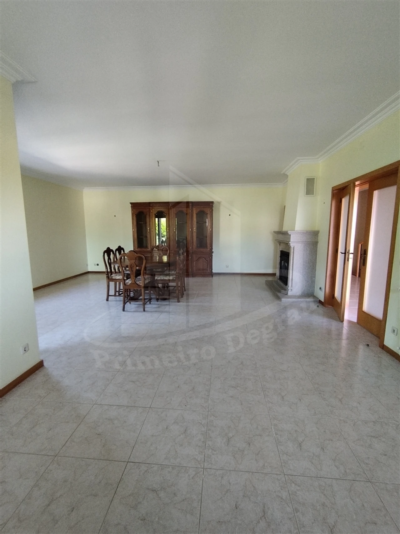 Moradia T4 para Venda em Lago Foto 11